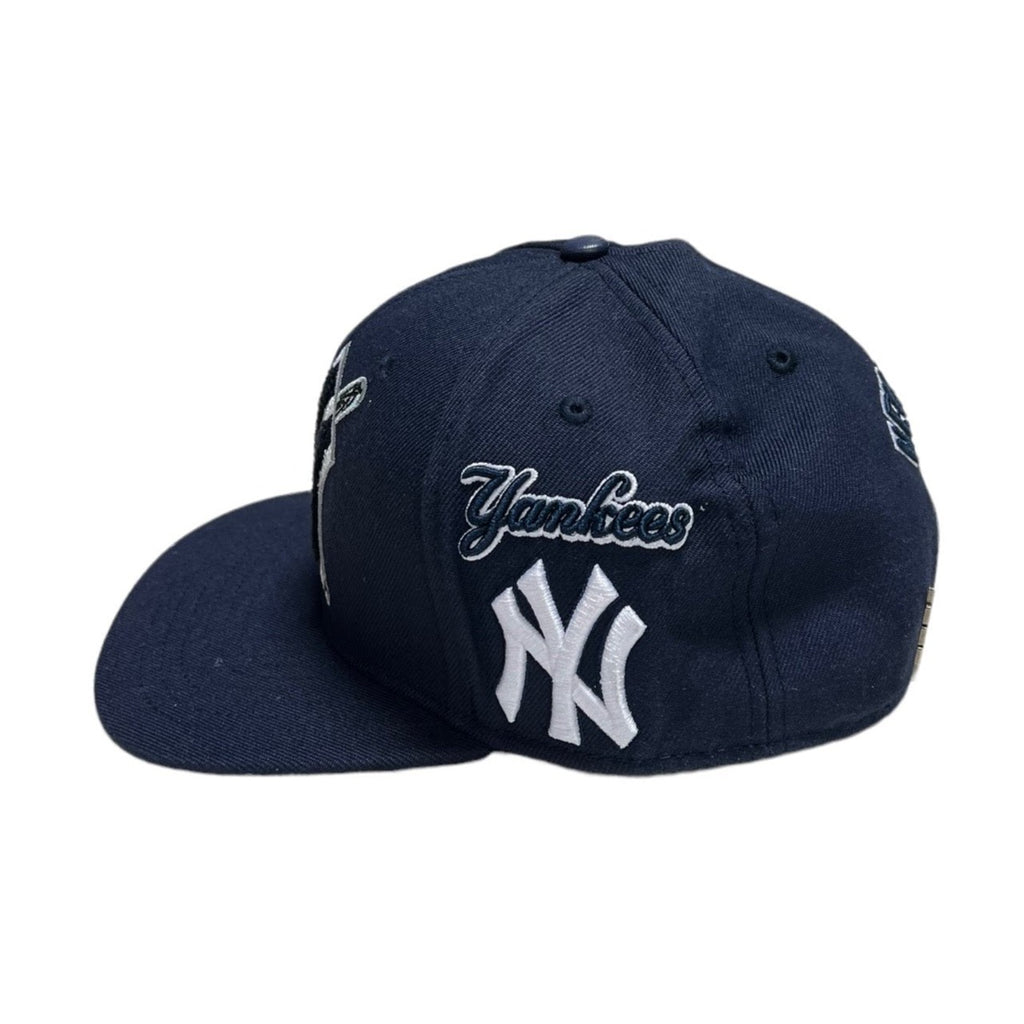 Pro Standard Unisex New York Yankees Snapback Hat in Navy