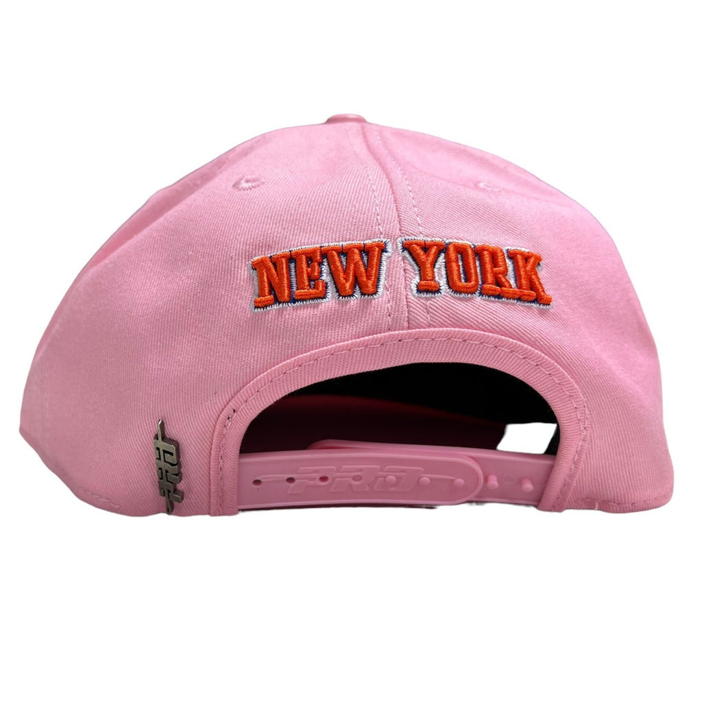 Pro Standard Unisex New York Yankees Snapback Hat in Pink